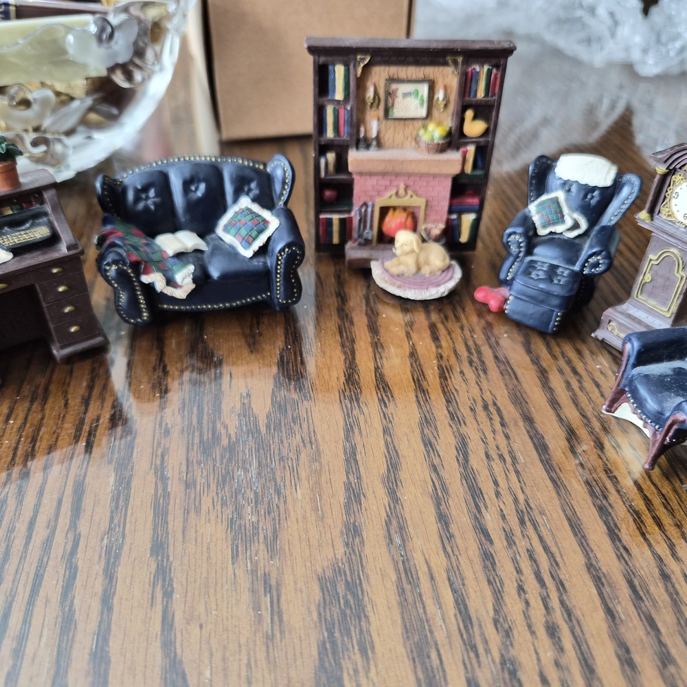 Avon Victorian Memories Collection Miniature Furniture- Library